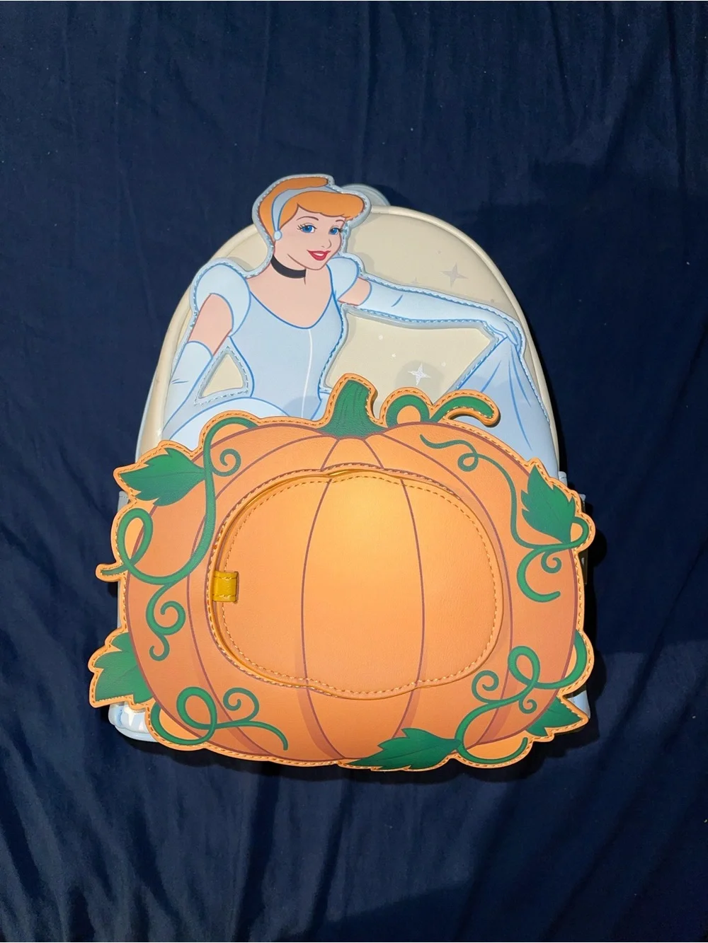 Loungefly Cinderella Pumpkin Hardtag-NWT